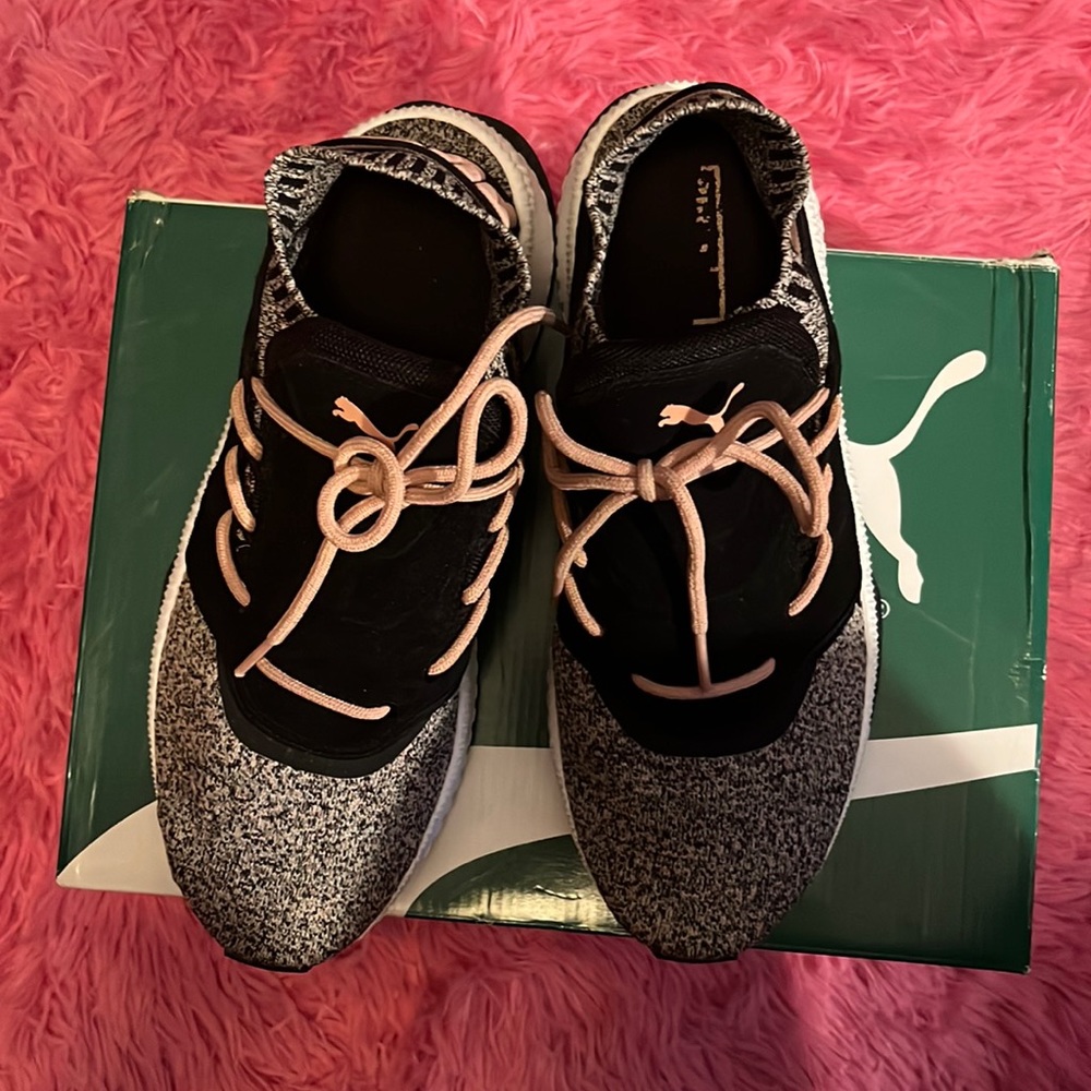 Puma sneakers woman size 9.5